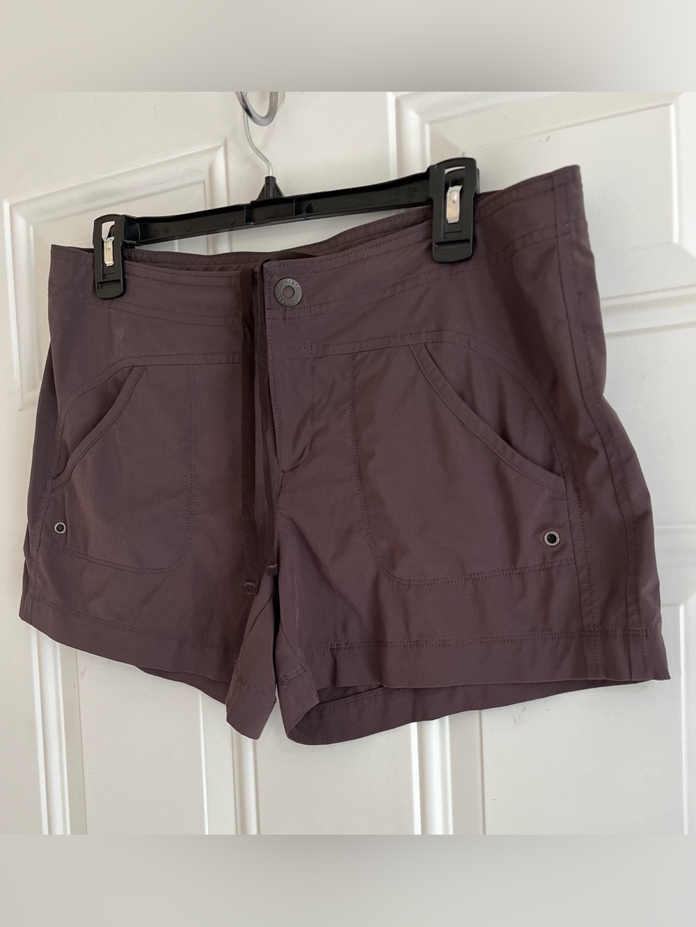 Athleta Costa Short Women’s 8 Brown Featherweight Stretch Hiking Travel Outdoor - Picture 3 of 10